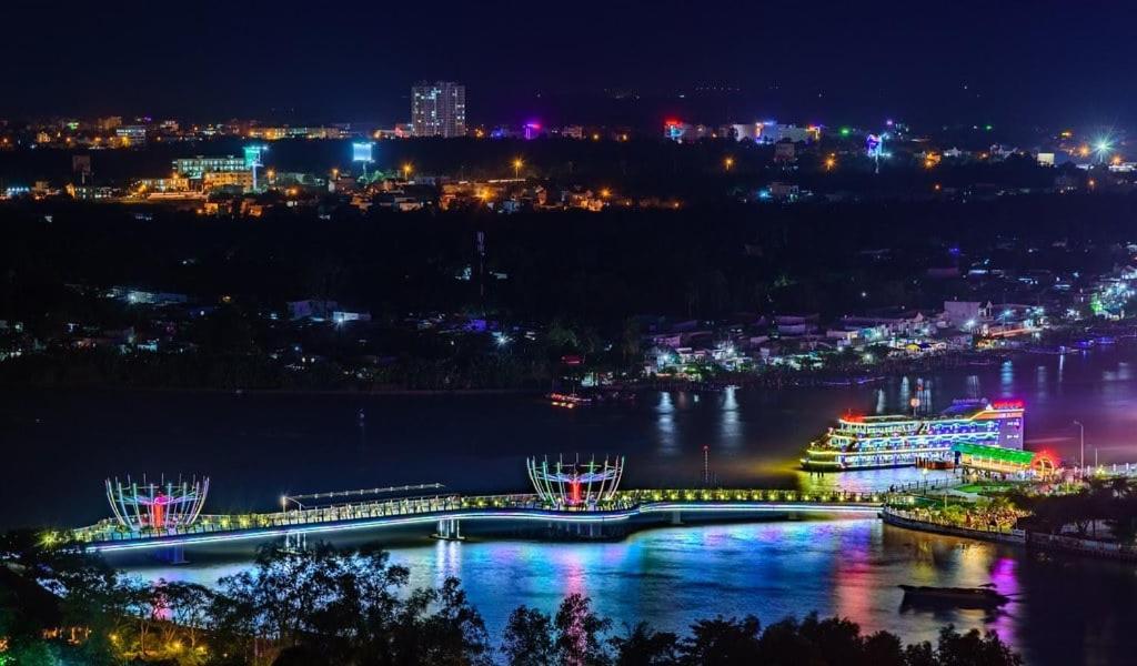 Khach San Nam Do 1 Hotel Can Tho Buitenkant foto